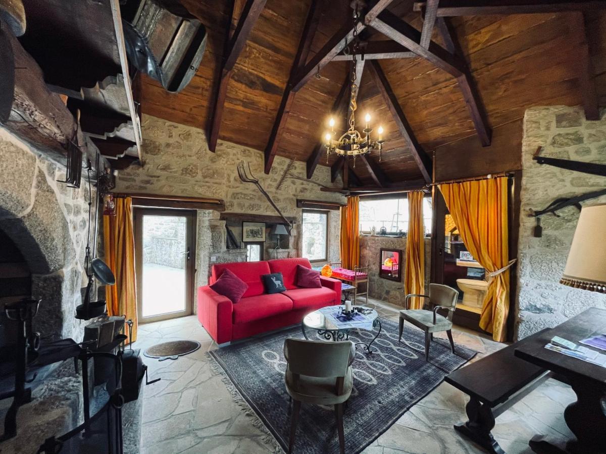 La Maison De Mon Pere Le Nayrac 外观 照片