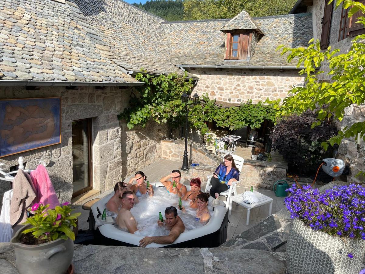 La Maison De Mon Pere Le Nayrac 外观 照片